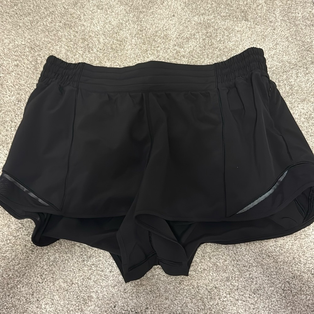 Black hotty hot high waisted 2.5 inch shorts